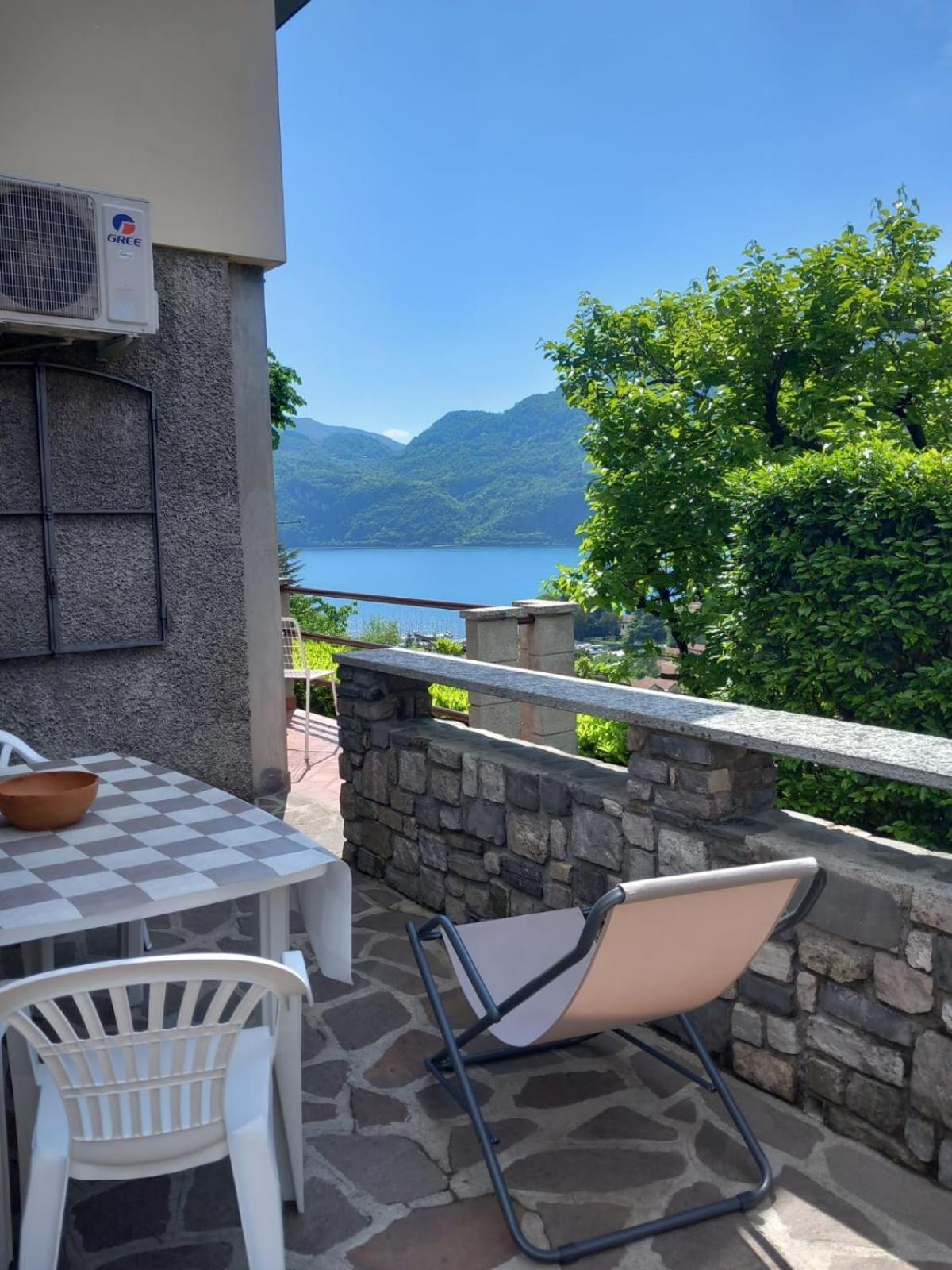 Lake And Guzzi View - Holiday Home مانديلو ديل لاريو المظهر الخارجي الصورة