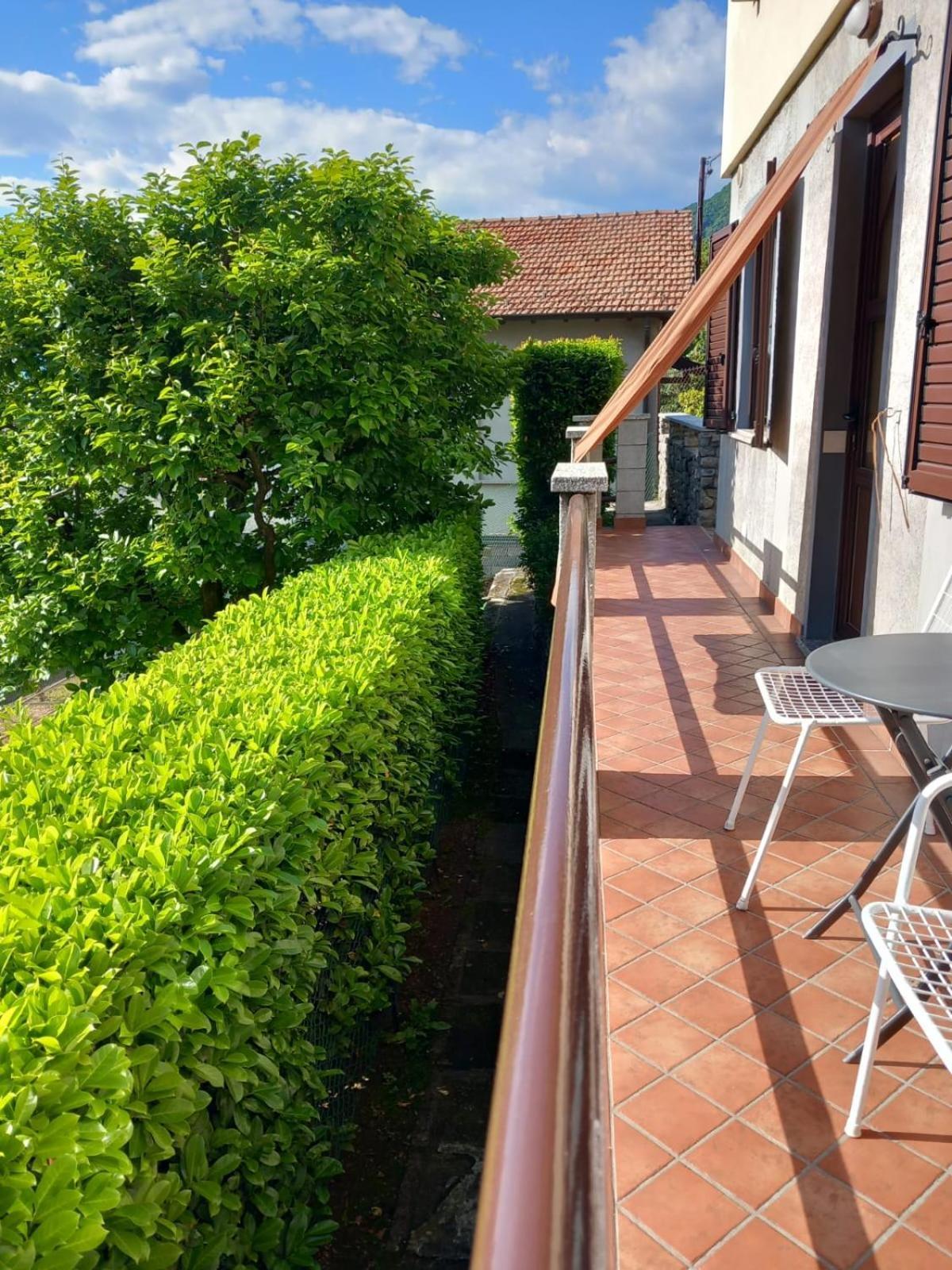 Lake And Guzzi View - Holiday Home مانديلو ديل لاريو المظهر الخارجي الصورة